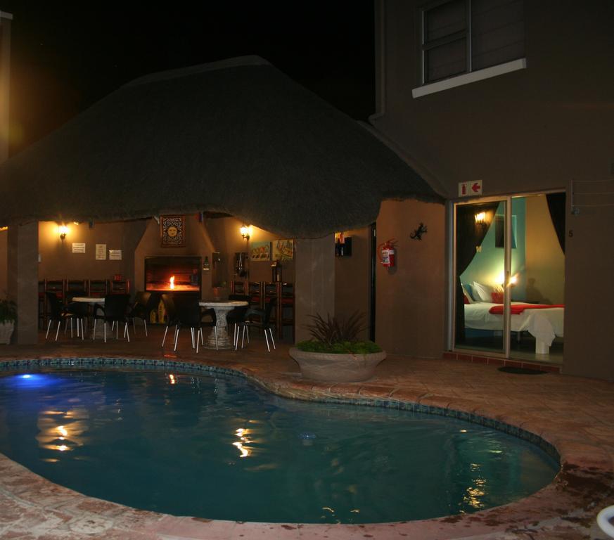 Colors Of Cape Town Lodge Exterior foto
