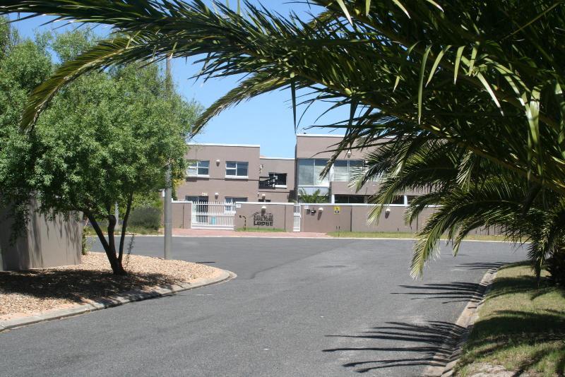 Colors Of Cape Town Lodge Exterior foto